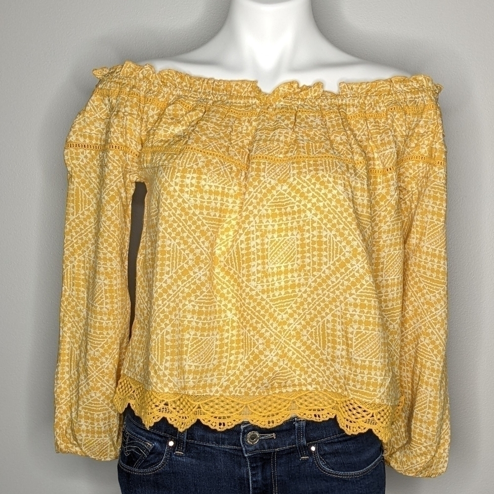 β¨3/$15 NWT Roxy yellow off the shoulder blouse S